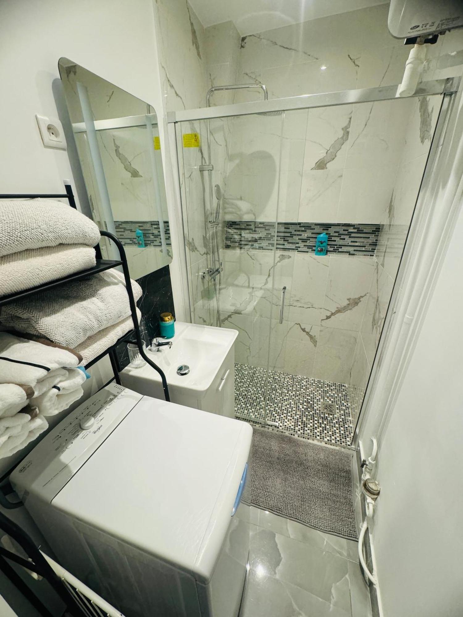 Charmante Appartement F2 Au Coeur De Paris 1Er Dış mekan fotoğraf
